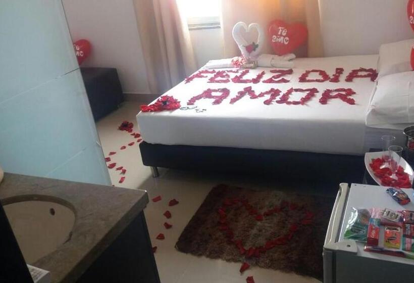 هتل Puerta De Luna