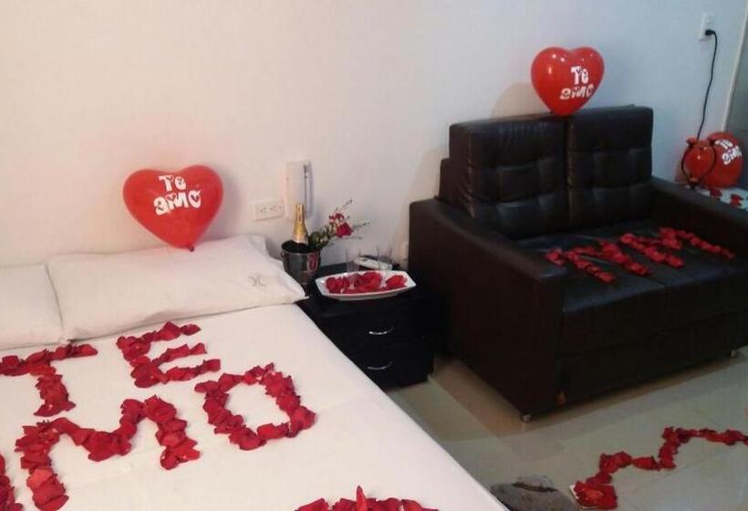 هتل Puerta De Luna