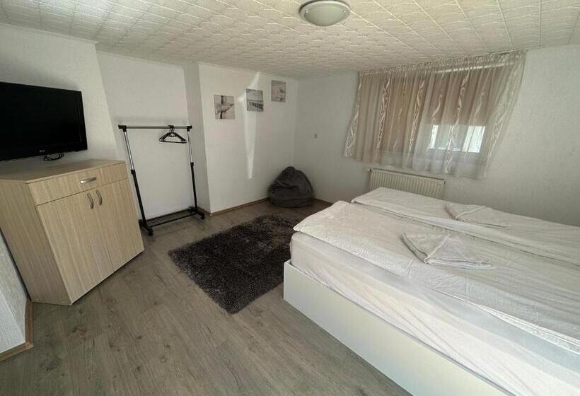 پانسیون Szekeres Vendégház