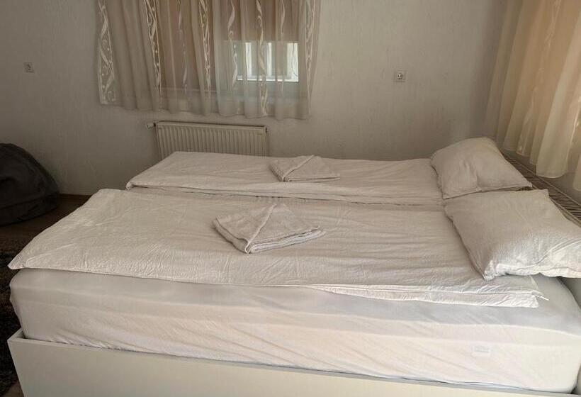 پانسیون Szekeres Vendégház