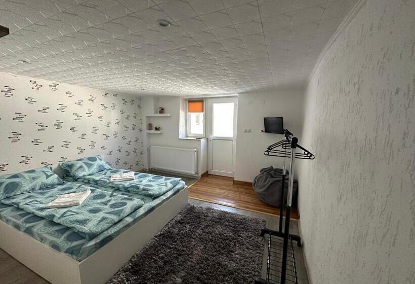 پانسیون Szekeres Vendégház