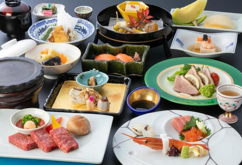 료칸 琵琶湖グランドホテル京近江