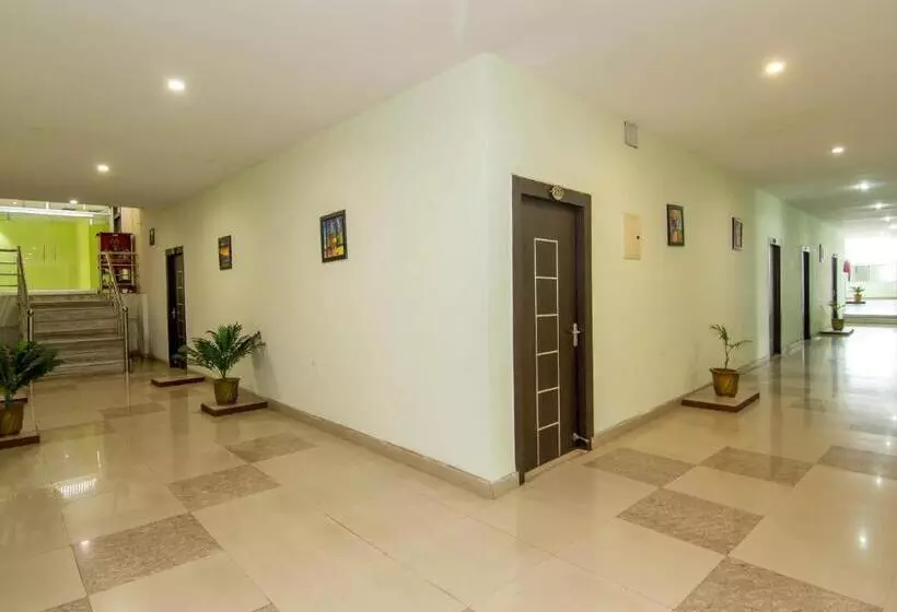 Super Hotel O Shantila Inn