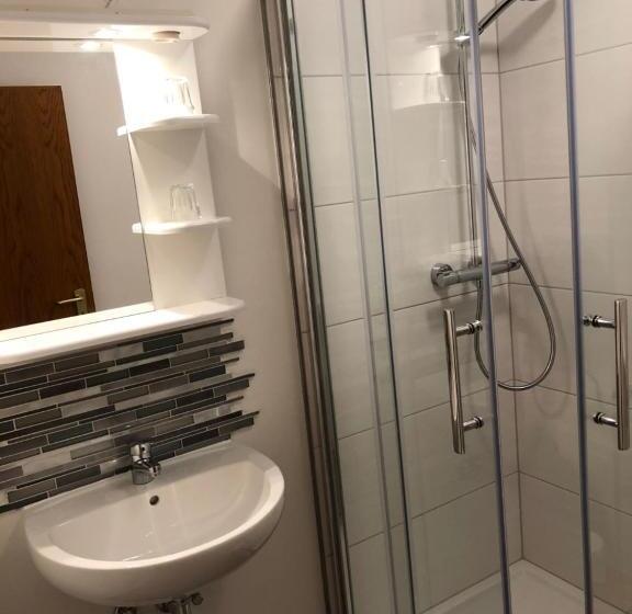 Zum Kreidesee, Kein Urlaubshotel !