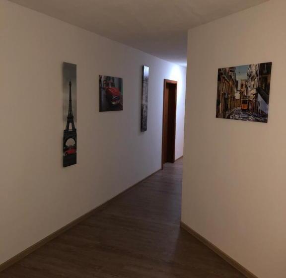 Zum Kreidesee, Kein Urlaubshotel !