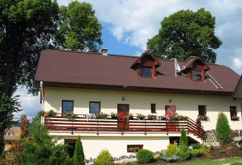 Ada Apartments