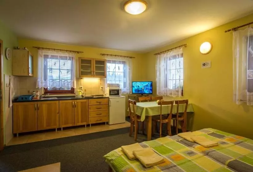 Ada Apartments