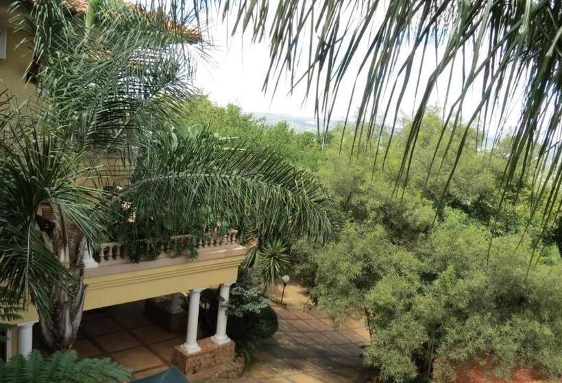 Bed and Breakfast Eagles Rock Guest House