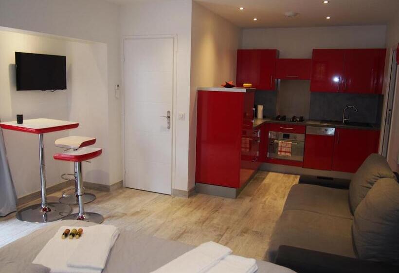 تختخواب و صبحانه Les Agaves