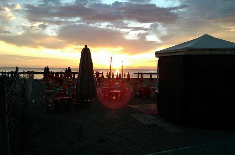 בית מלון כפרי Piper & River