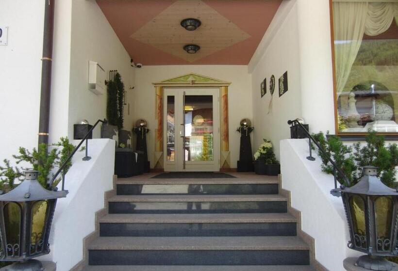 פנסיון Haus Amaris