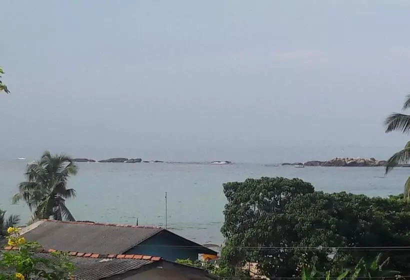 Majatalo Moon Light Rest