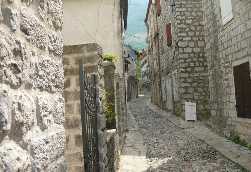 پانسیون Rooms Banićević