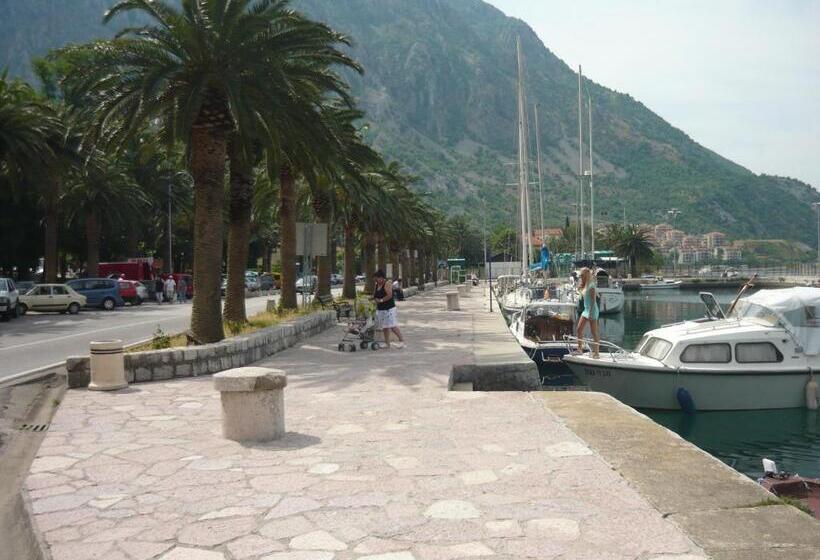 پانسیون Rooms Banićević