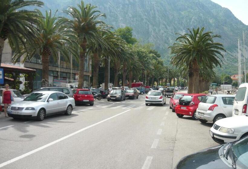 پانسیون Rooms Banićević