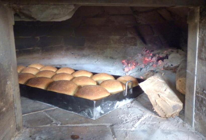 Dutchess Hotel And Restaurant