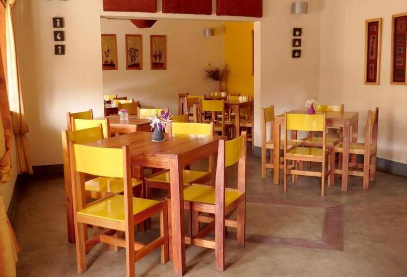 Dutchess Hotel And Restaurant