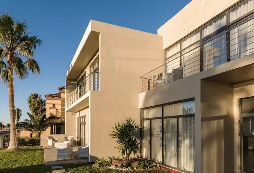 Hotelli Flamingo Villas Boutique