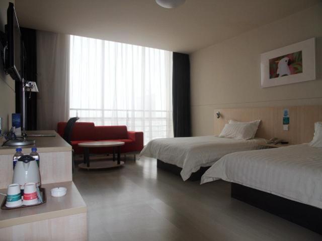 酒店 Jinjiang Inn Zhangjiakou Xuanhua People's Park