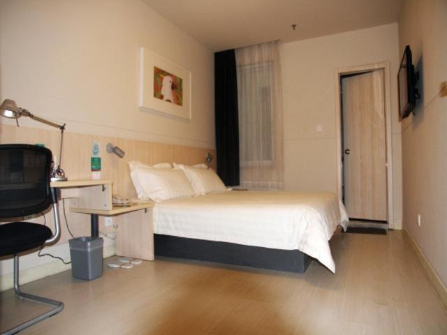 酒店 Jinjiang Inn Zhangjiakou Xuanhua People's Park