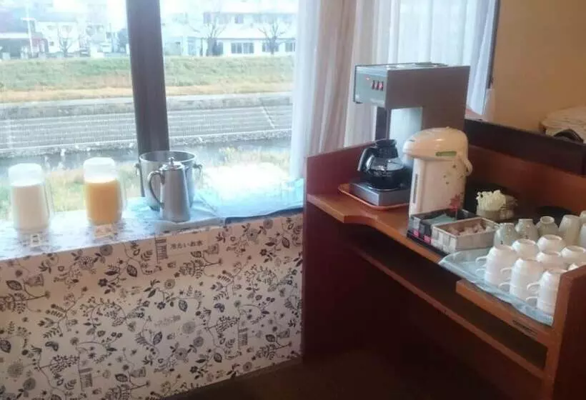 Hotelli Mito Riverside