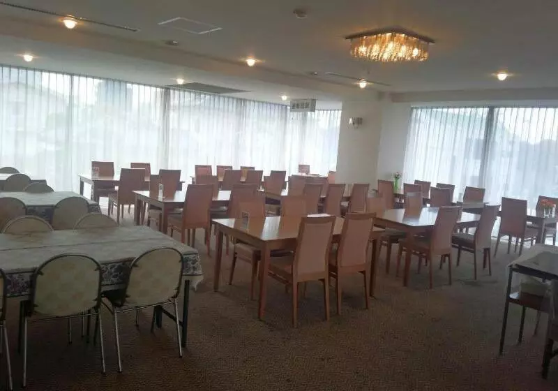 Hotelli Mito Riverside