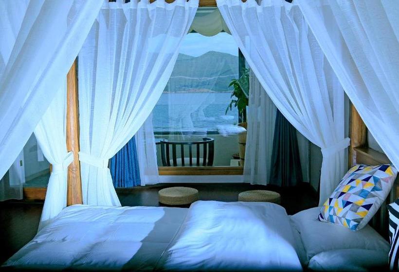 호텔 The Corner Seaview