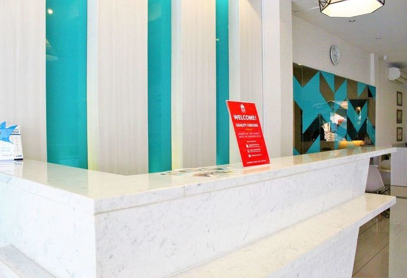 ホテル Zen Rooms Pasar Ikan Losari