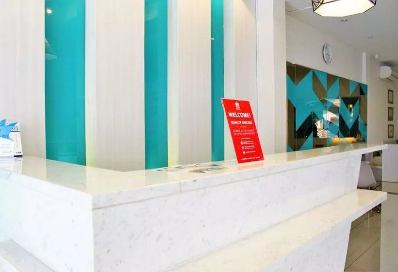 ホテル Zen Rooms Pasar Ikan Losari
