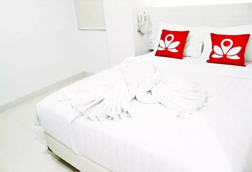 ホテル Zen Rooms Pasar Ikan Losari