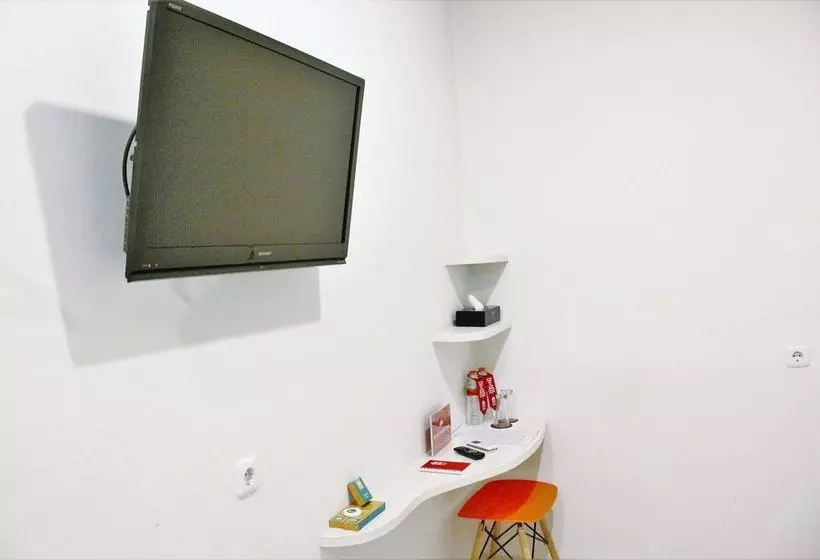 ホテル Zen Rooms Pasar Ikan Losari