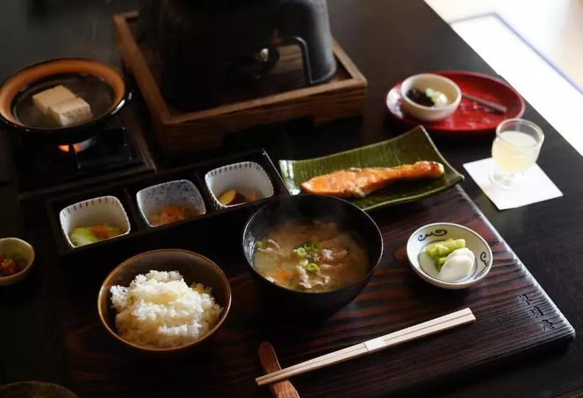 旅館 Soumeian