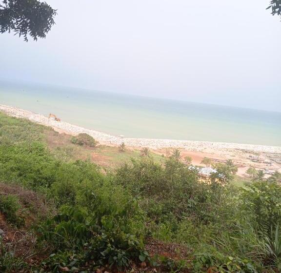 Abuesi Beach Resort