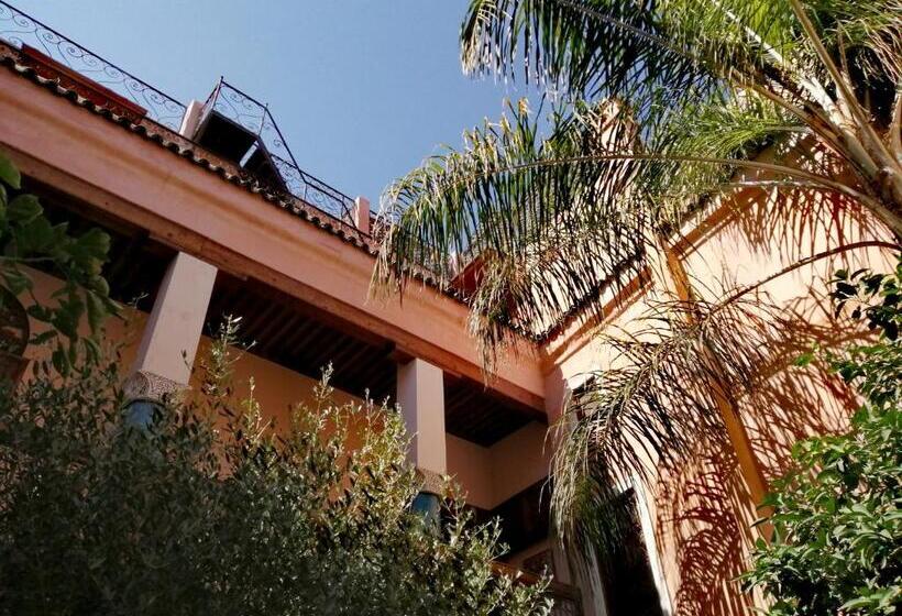 تختخواب و صبحانه Les Bains De Fez Tara