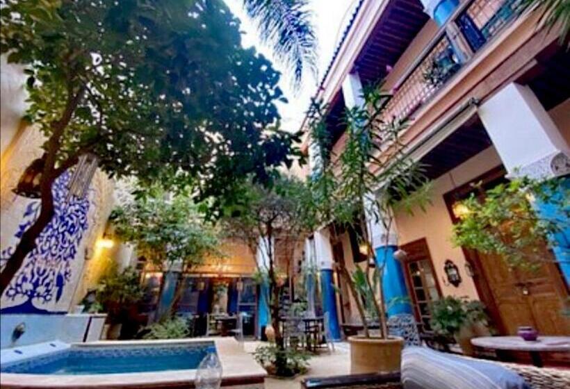 تختخواب و صبحانه Les Bains De Fez Tara