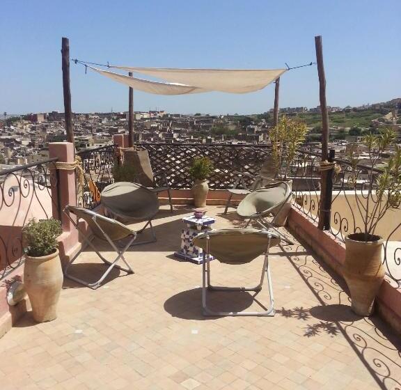 تختخواب و صبحانه Les Bains De Fez Tara