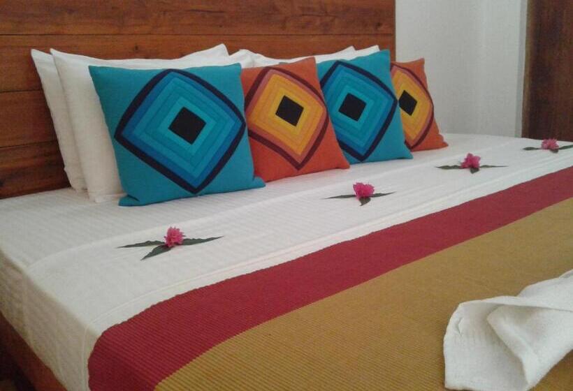 ベッドアンドブレックファースト Wild Hut Habarana