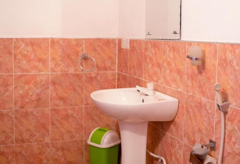 ベッドアンドブレックファースト Wild Hut Habarana