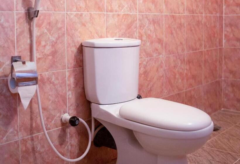 ベッドアンドブレックファースト Wild Hut Habarana