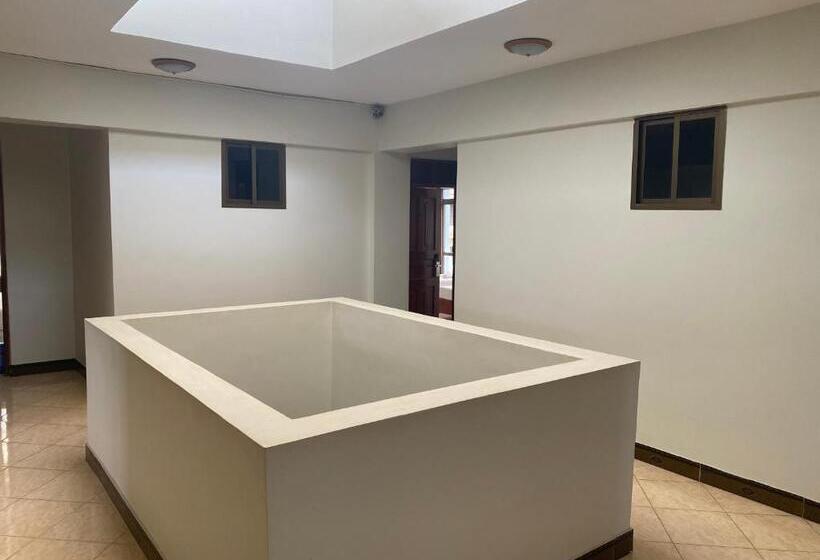 בית מלון כפרי Panama Inn