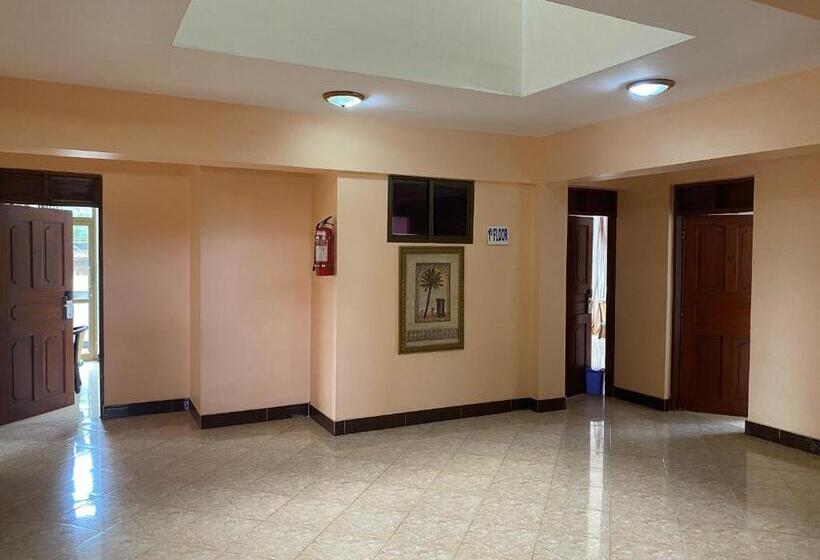 בית מלון כפרי Panama Inn