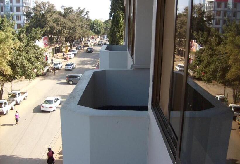 בית מלון כפרי Panama Inn