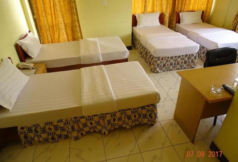 בית מלון כפרי Panama Inn