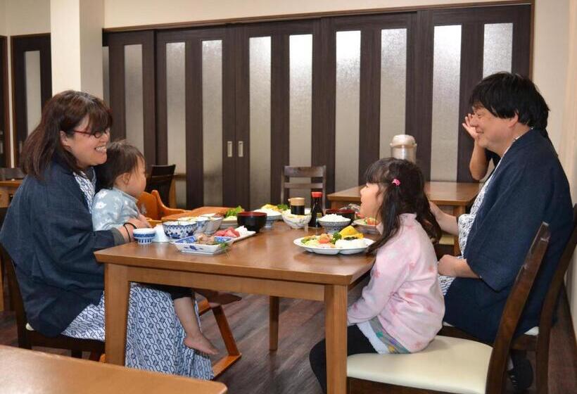 ריוקאן Onsenminshuku Kosakaya