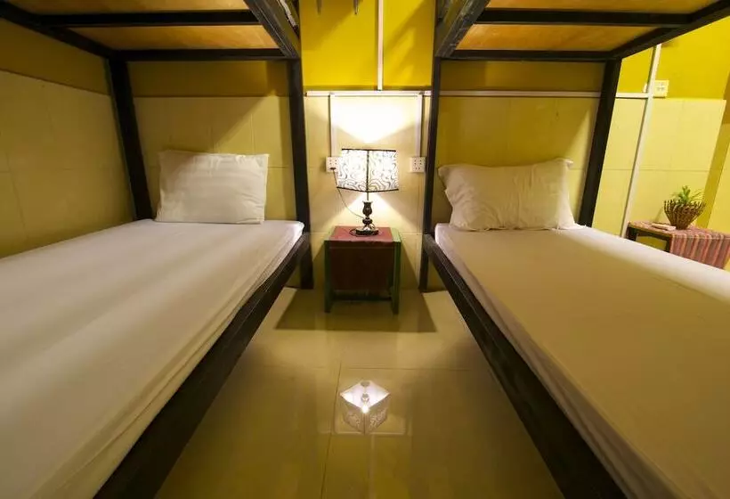 هاستل Uncle S House Siemreap