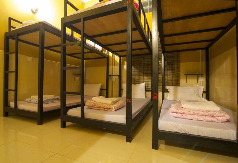 هاستل Uncle S House Siemreap