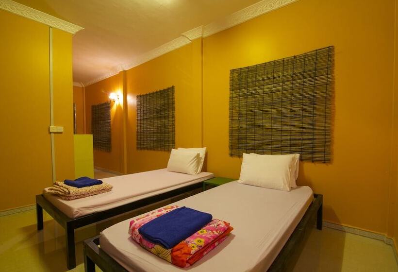 هاستل Uncle S House Siemreap