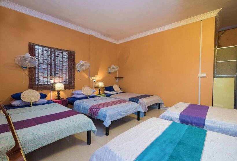 هاستل Uncle S House Siemreap