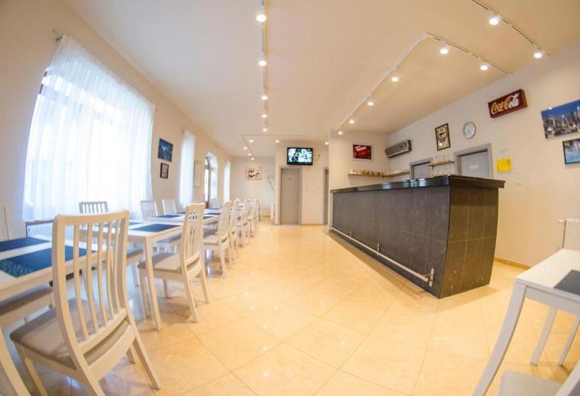 민박 Kolibri Panzió