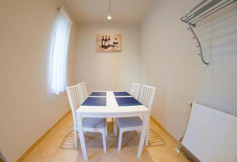 민박 Kolibri Panzió